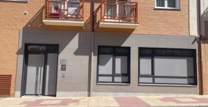 Oficina Carbajos fachada Placa Grupo Ediesa