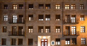 Prisma_exterior_noche5